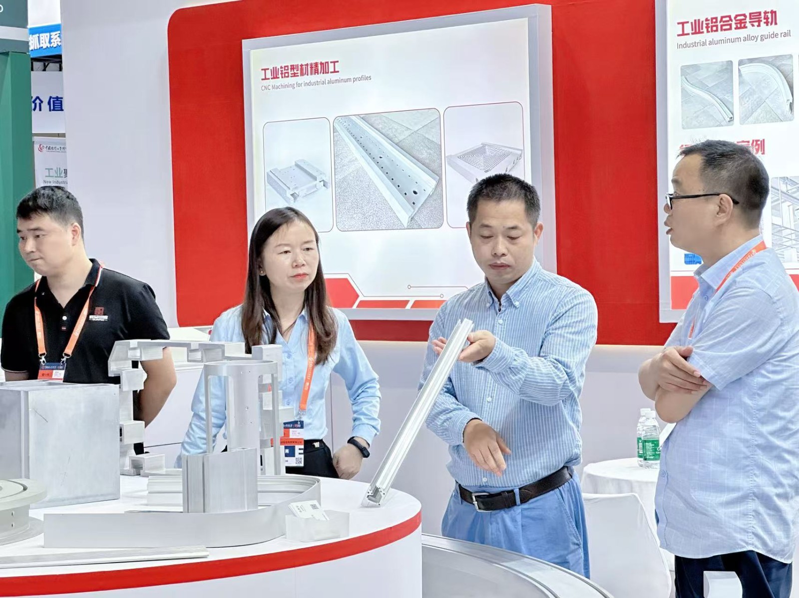 工博会上的惊艳亮相：上海博天堂网址铝业科技有限...